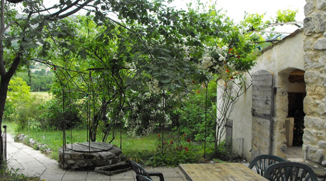 Le Mas de Pierre - Le Mûrier_Moustiers-Sainte-Marie